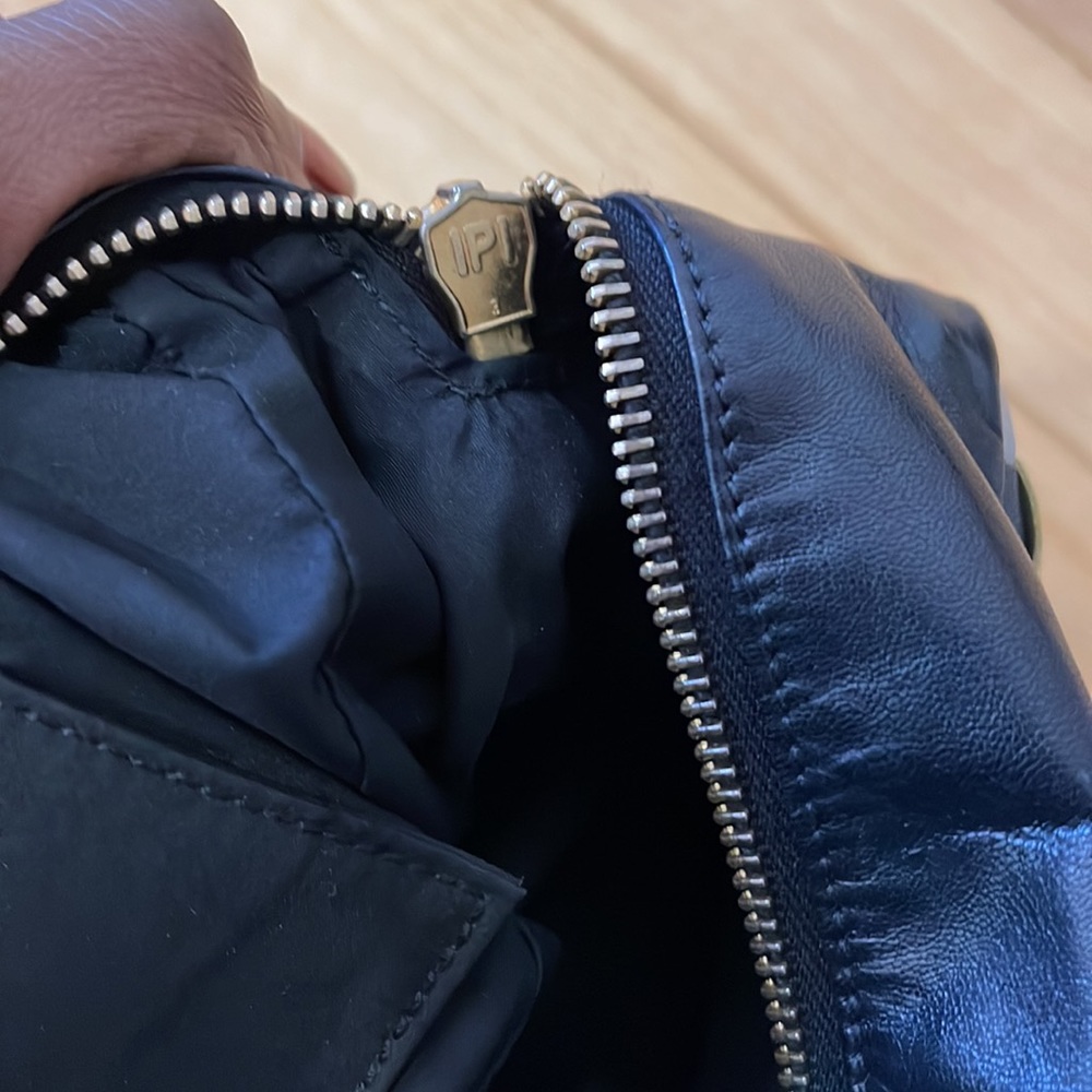 VINTAGE MIU MIU SHOULDER BAG - Picture 7 of 12